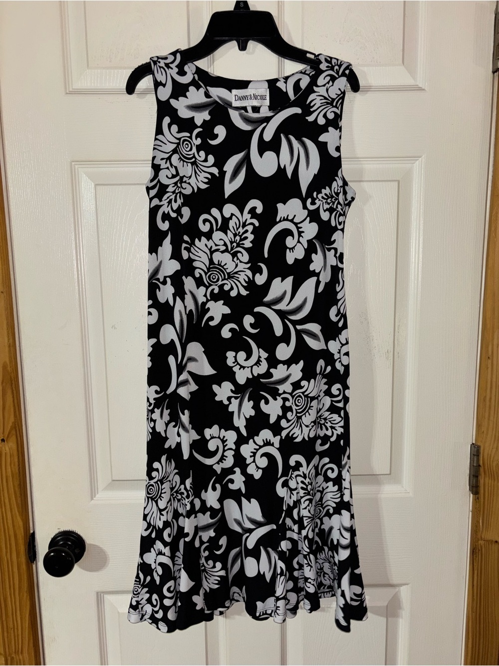 Danny & Nicole Black and White Floral Midi Dress